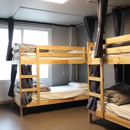 Blue Door Hostel Guesthouse Sokcho Exterior photo